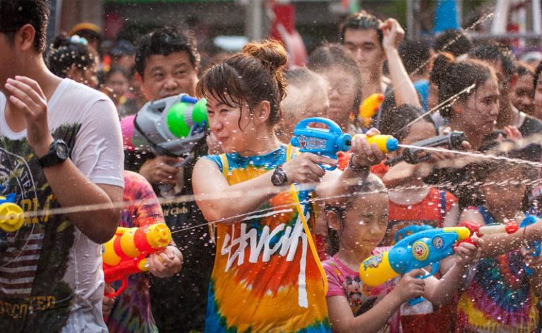 Lễ hội Songkran – tết té nước Thái Lan có gì thú vị?