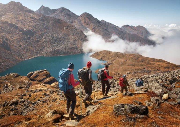 Trekking, hiking là gì? Cách phân biệt và các thuật ngữ du lịch khác