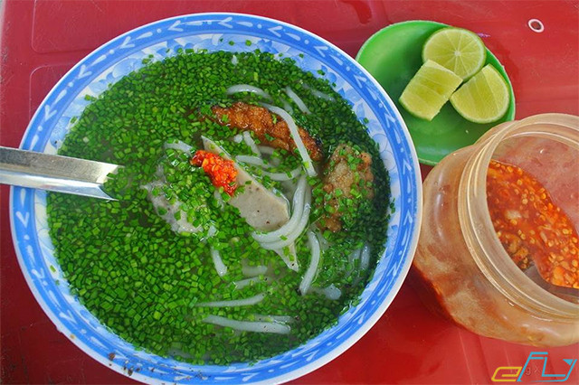 bánh canh hẹ đặc sản món ngon nổi tiếng phú yên