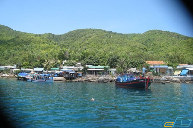 khám phá đảo hòn Tre Nha Trang