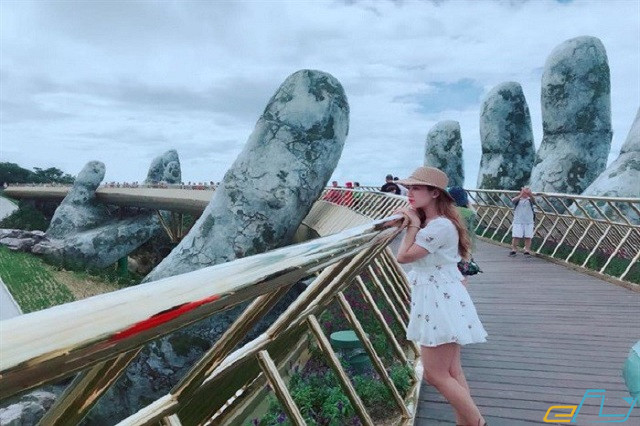 Cẩm nang du lịch Cầu Bàn Tay ở Đà Nẵng checkin sống ảo