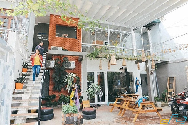 kinh nghiệm thuê april hostel huế giá rẻ view đẹp