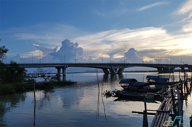 Kinh nghiệm đi du lịch Vinh: bến thủy