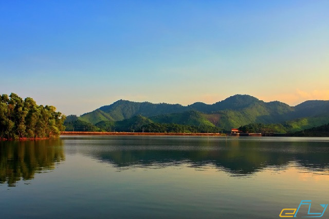 Kinh nghiệm du lịch Thái Nguyên: khu sinh thái hồ núi cốc