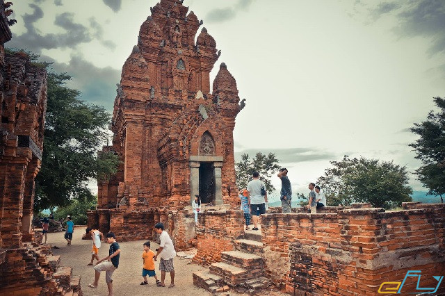 địa điểm du lịch Ninh Thuận: di tích tháp po klong garai